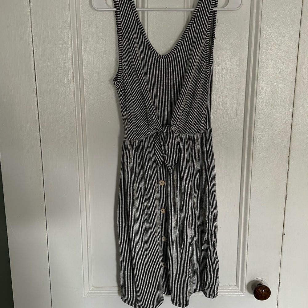 Black/white striped dress from caution to the wind. Size medium.